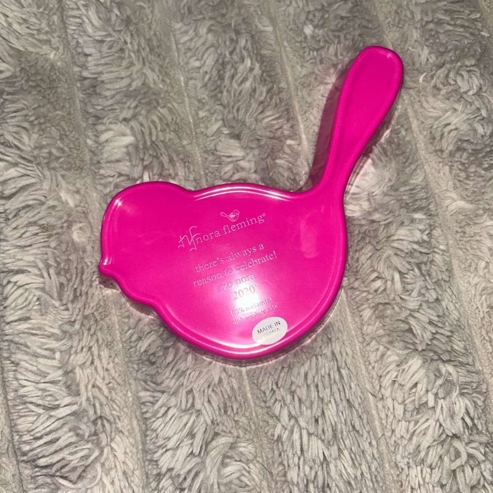 Nora Fleming Pink Mini Skillet Spoon Rest NIB Melamine Trinket Dish - Picture 2 of 2